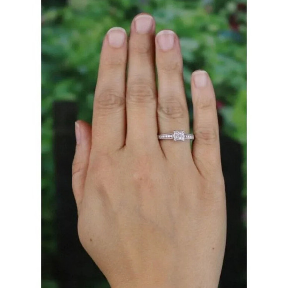 14k White Gold Diamond Ring .36 Carats Engagement Size 6 3/4 - Picture 2 of 8